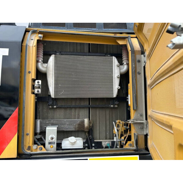 2017 Caterpillar 330FL-41502146