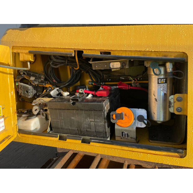 2020 كاتربيلر D6K2 LGP-41502514