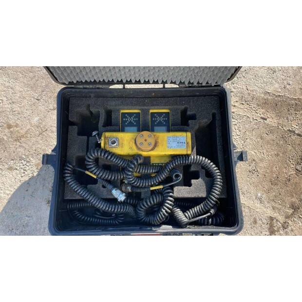 2020 Caterpillar AP355F-41502878