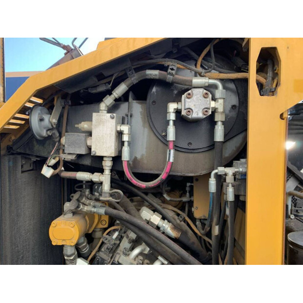 2020 Caterpillar AP355F-41502883