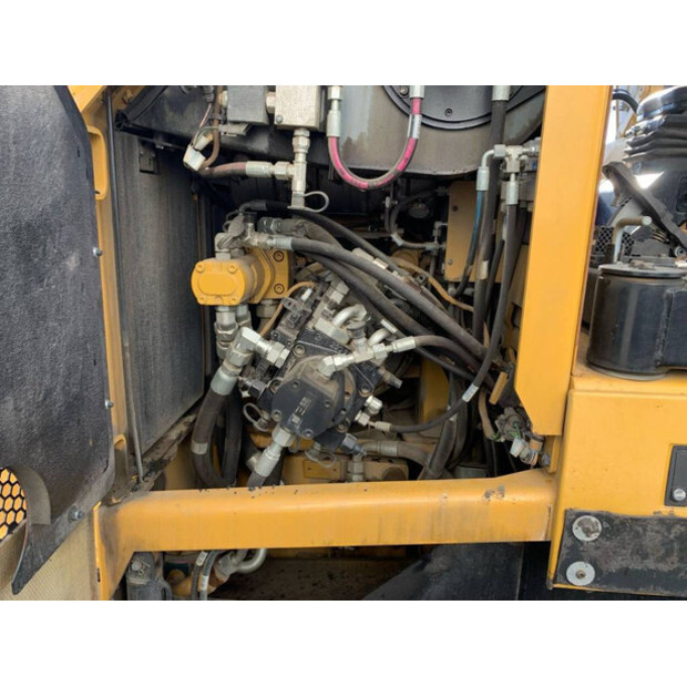 2020 Caterpillar AP355F-41502887