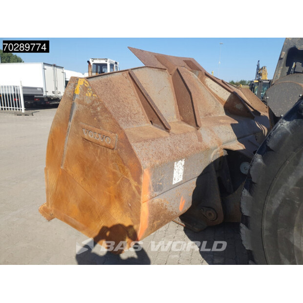 2018 فولفو L260H-41503380