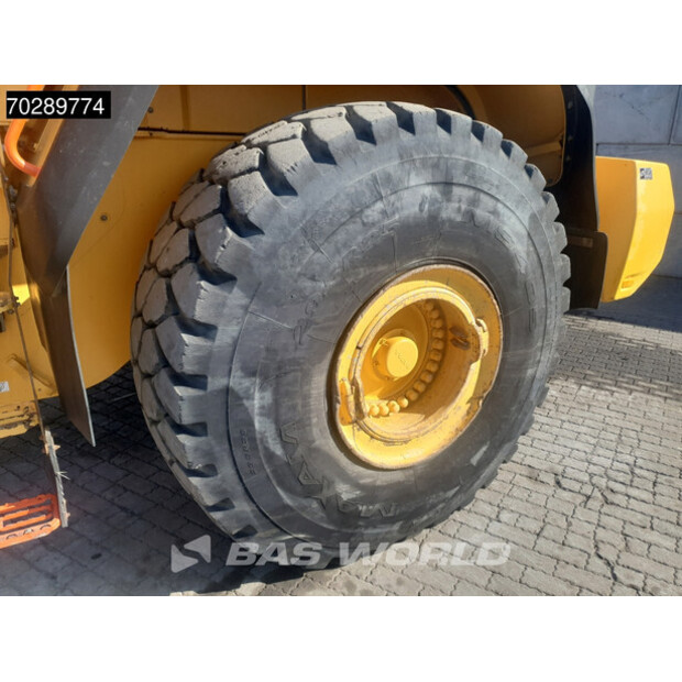 2018 فولفو L260H-41503392