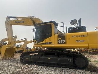 صورة ل حفارات مجنزرة 2023 كوماتسو PC450-8
