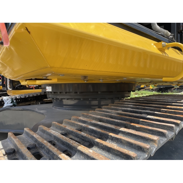 2023 Komatsu PC400-8-41503611