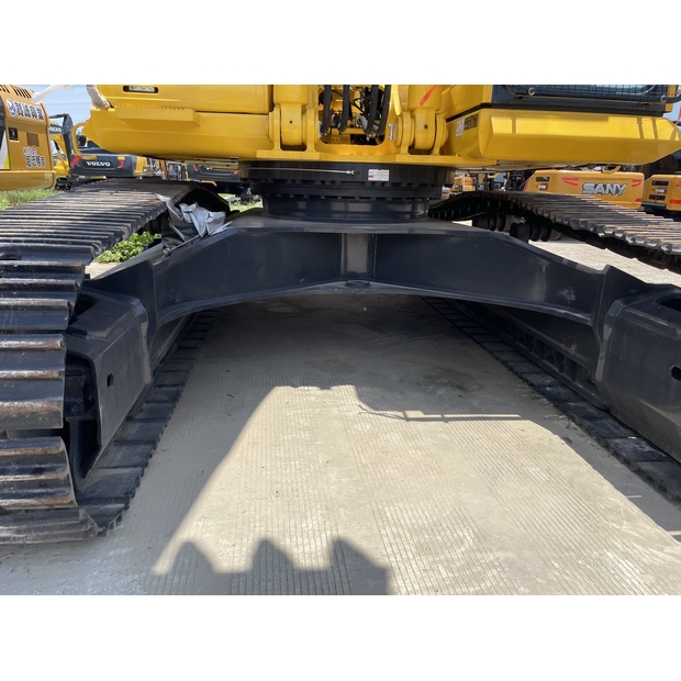 2023 Komatsu PC400-8-41503614