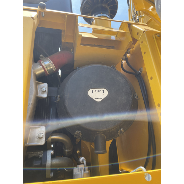 2023 Komatsu PC400-8-41503616