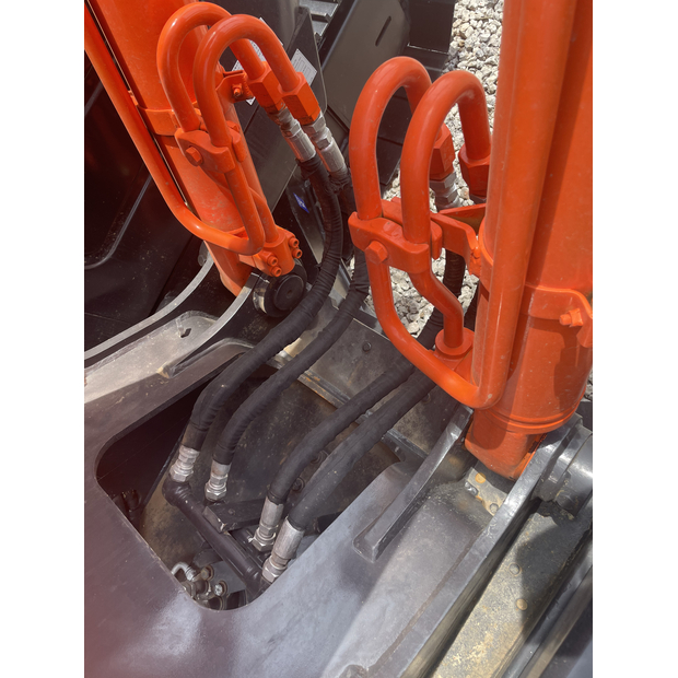 2023 Hitachi ZX200-41503626