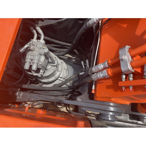 2023 Hitachi ZX200-41503627