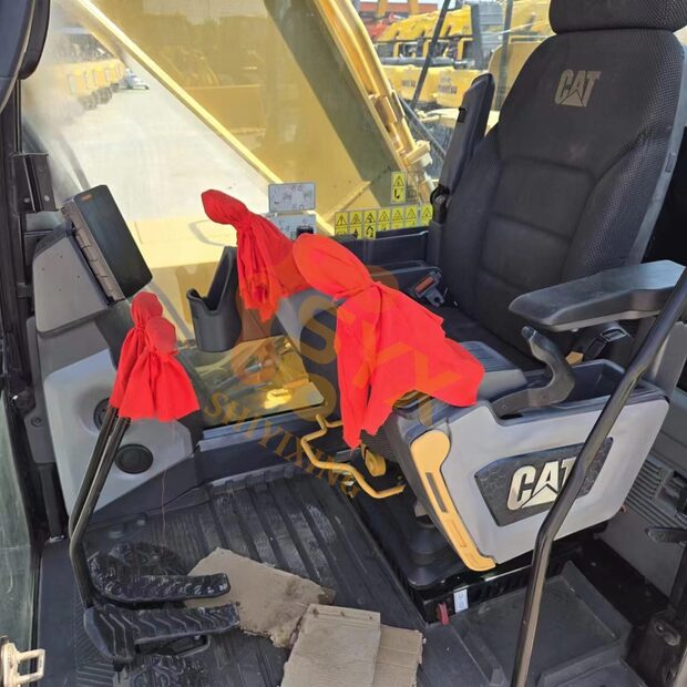 2024 Caterpillar 330GC-41503697