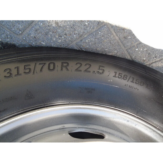 2015 داف XF106.460-41504436
