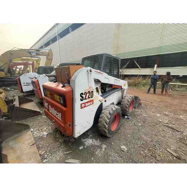 2023 BOBCAT S220-41520900