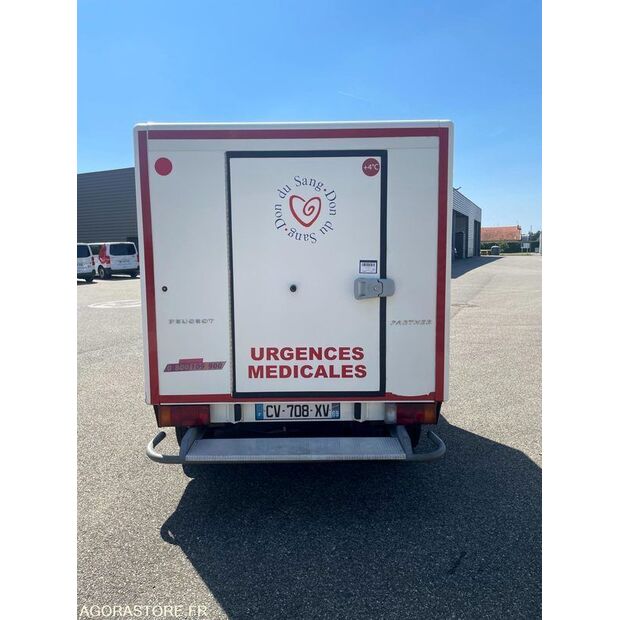 2013 Peugeot PARTNER-41521243
