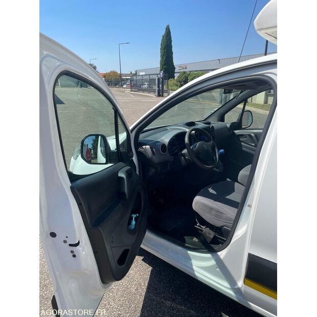 2013 Peugeot PARTNER-41521262