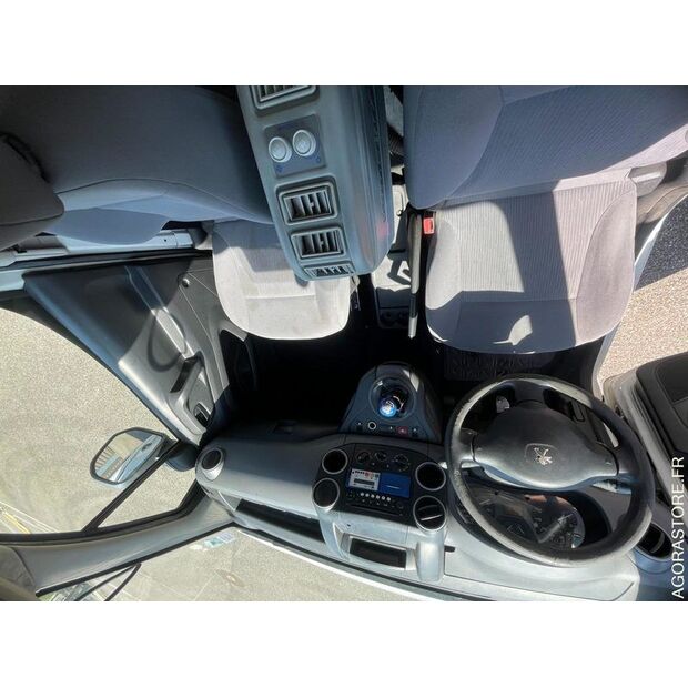 2013 Peugeot PARTNER-41521264