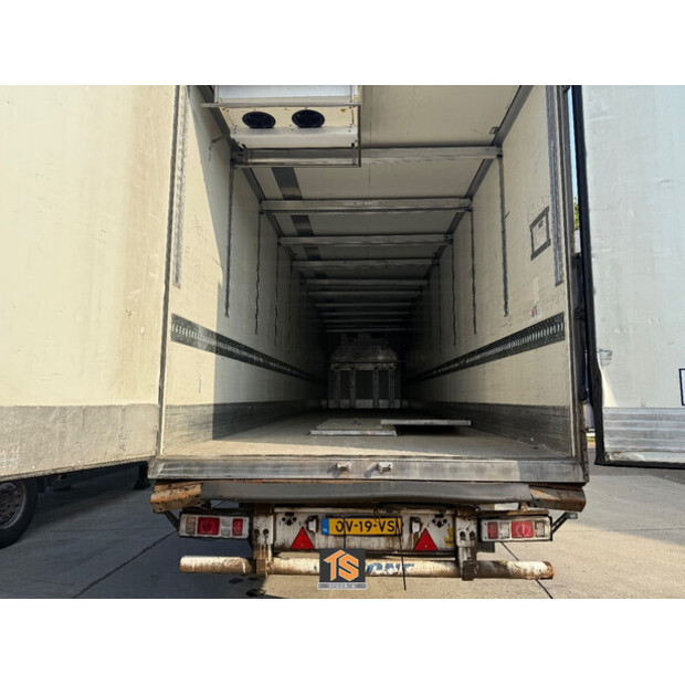 2015 Krone Cool Liner-41521520
