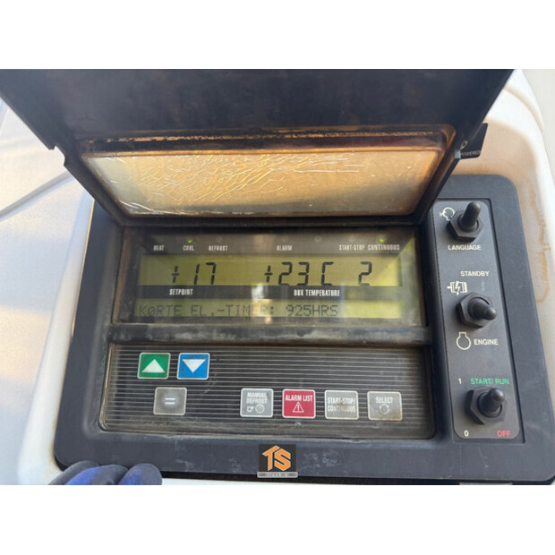 2015 Krone Cool Liner-41521544