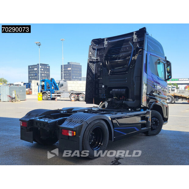 2025 Ford F-Max 500-41524182