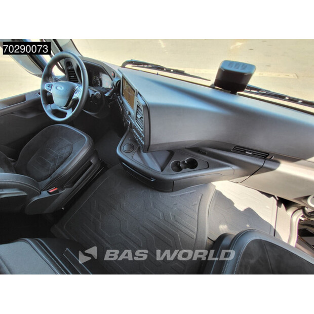 2025 Ford F-Max 500-41524196