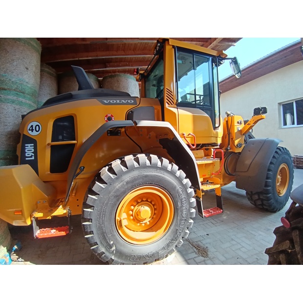 2021 فولفو L90H-41531475