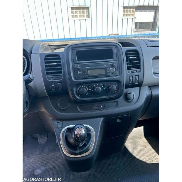 2015 رينو Trafic-41536471