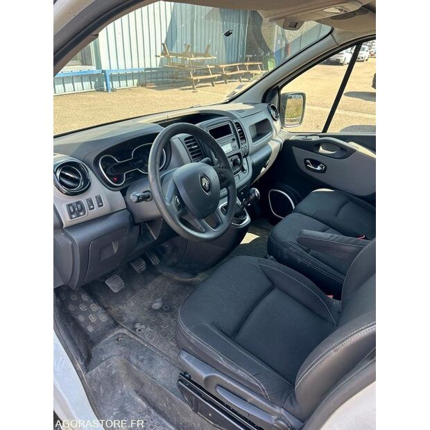2015 رينو Trafic-41536513