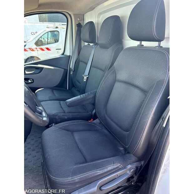 2015 رينو Trafic-41536514