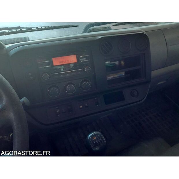 2016 Renault D-41536532