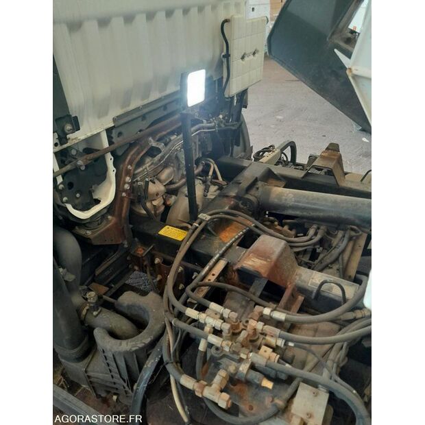 2016 Renault D-41536547