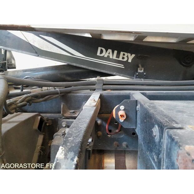 2016 Renault D-41536548