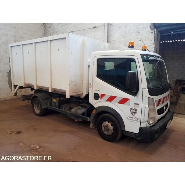 2012 Renault Maxity-41536566
