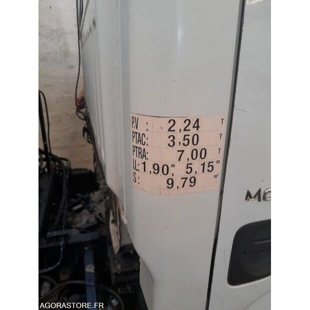 2012 Renault Maxity-41536568