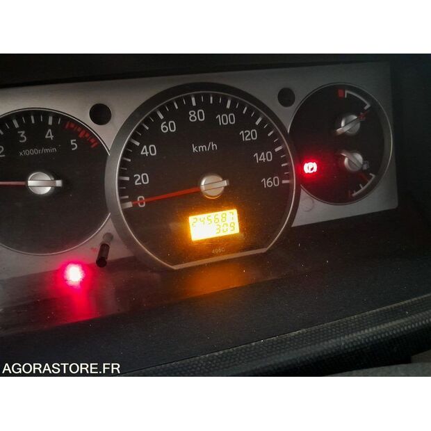 2012 Renault Maxity-41536575