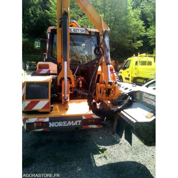 2006 JOHN DEERE 6220-41536775