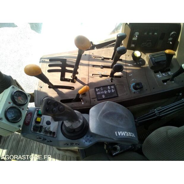 2006 JOHN DEERE 6220-41536778