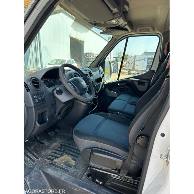 2015 Renault Master-41536803