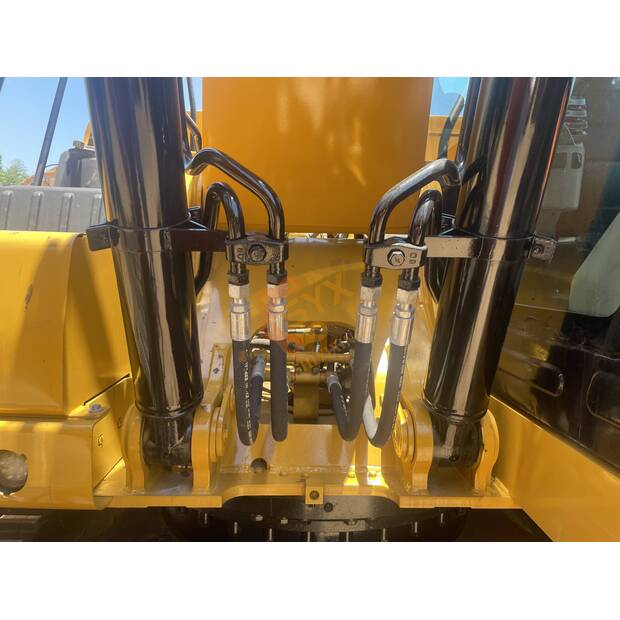 2023 Caterpillar 320GC-41536895