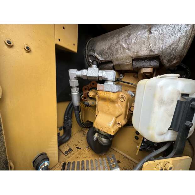 2023 Caterpillar 310-41536912