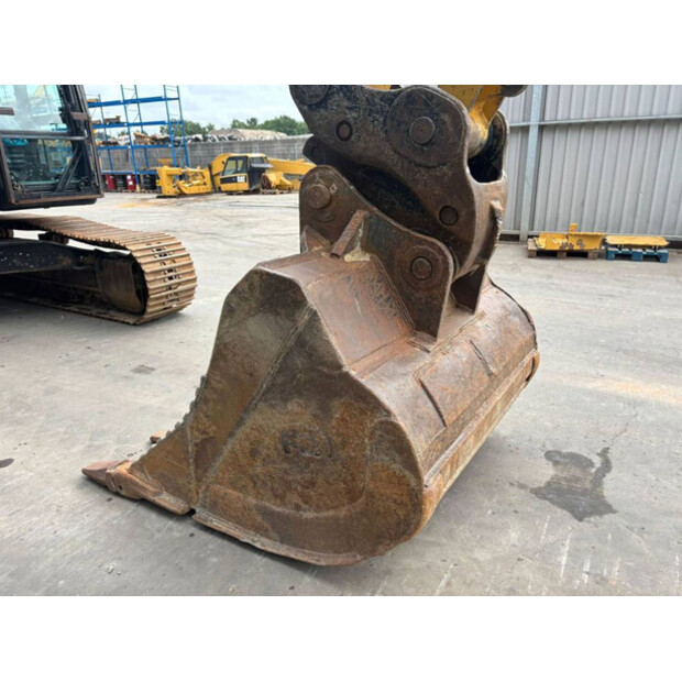 2017 Caterpillar 330FL-41538714
