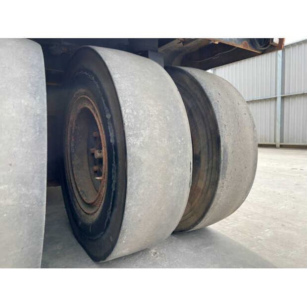 2008 بوماج BW24R-41539854