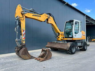 صورة ل حفارات بعجلات 2013 ليبهير A311 Litronic