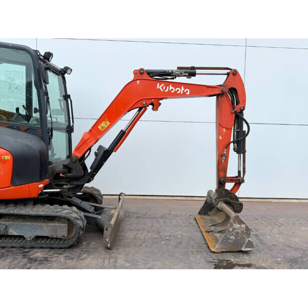 2019 KUBOTA KX027-4-41542527