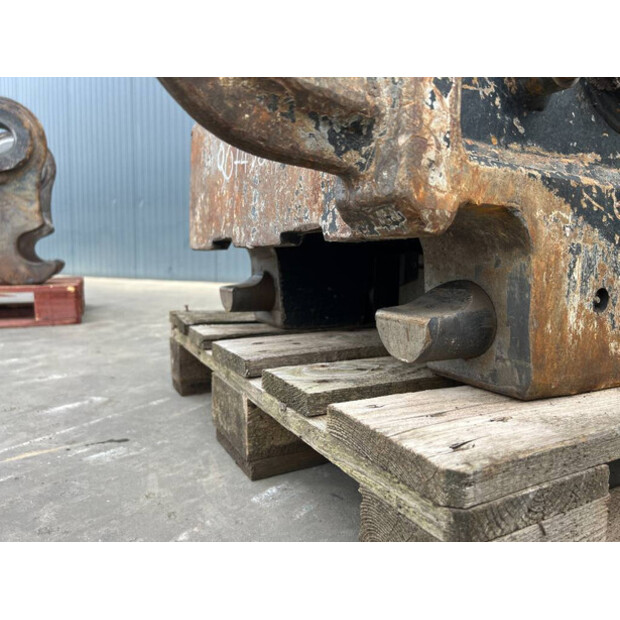 2020 OilQuick OQ80-41543725