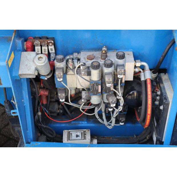 2009 Holland Lift COMBISTAR N-165EL12-41544630