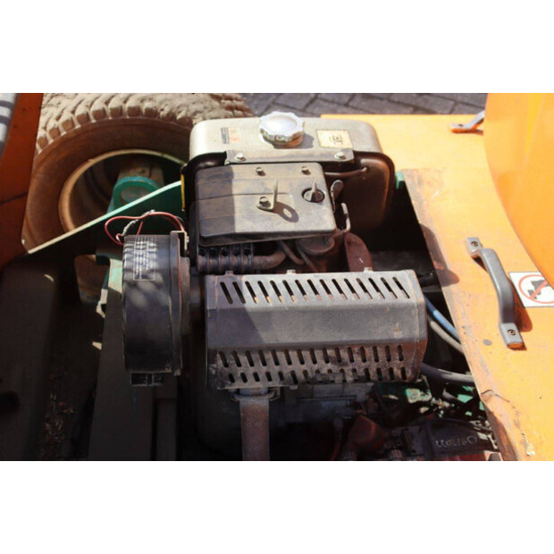 2013 نيفتي HR12 NDE-41544915