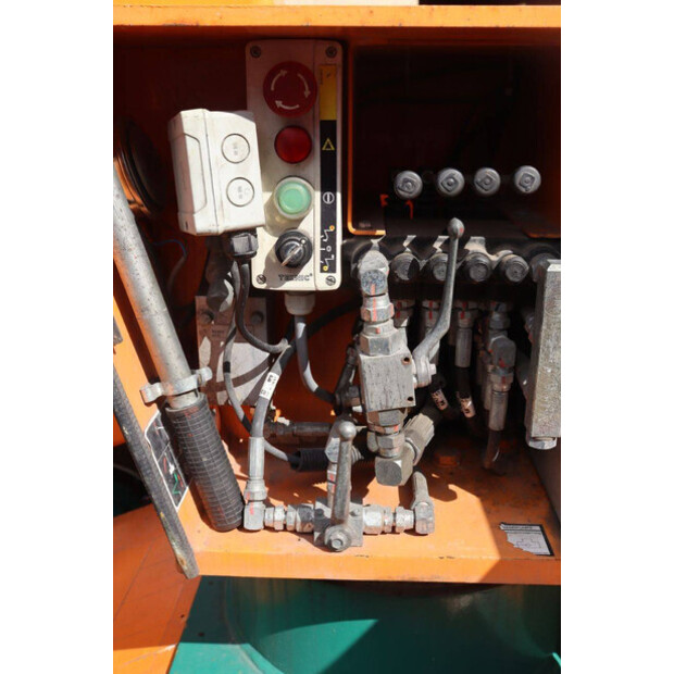2013 نيفتي HR12 NDE-41544929