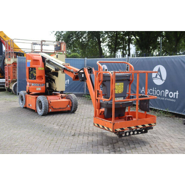 2012 JLG E300AJP-41545080