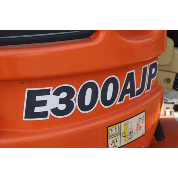 2012 JLG E300AJP-41545093