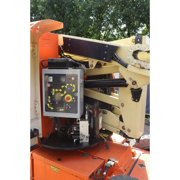 2012 JLG E300AJP-41545097