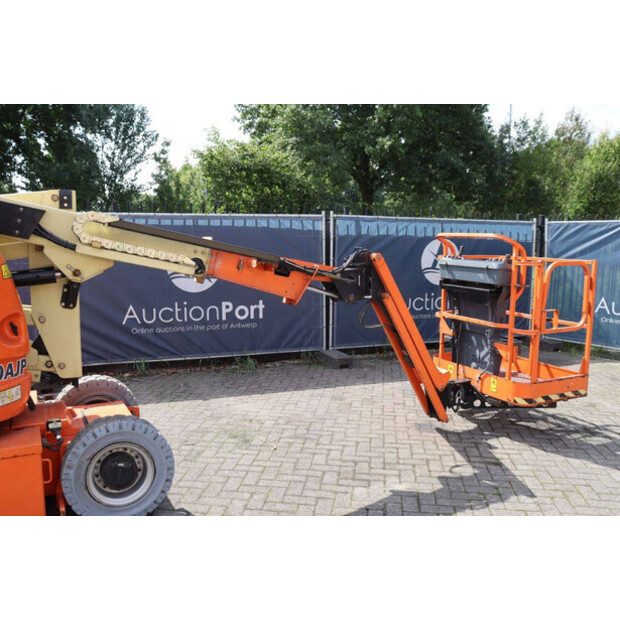 2012 JLG E300AJP-41545100